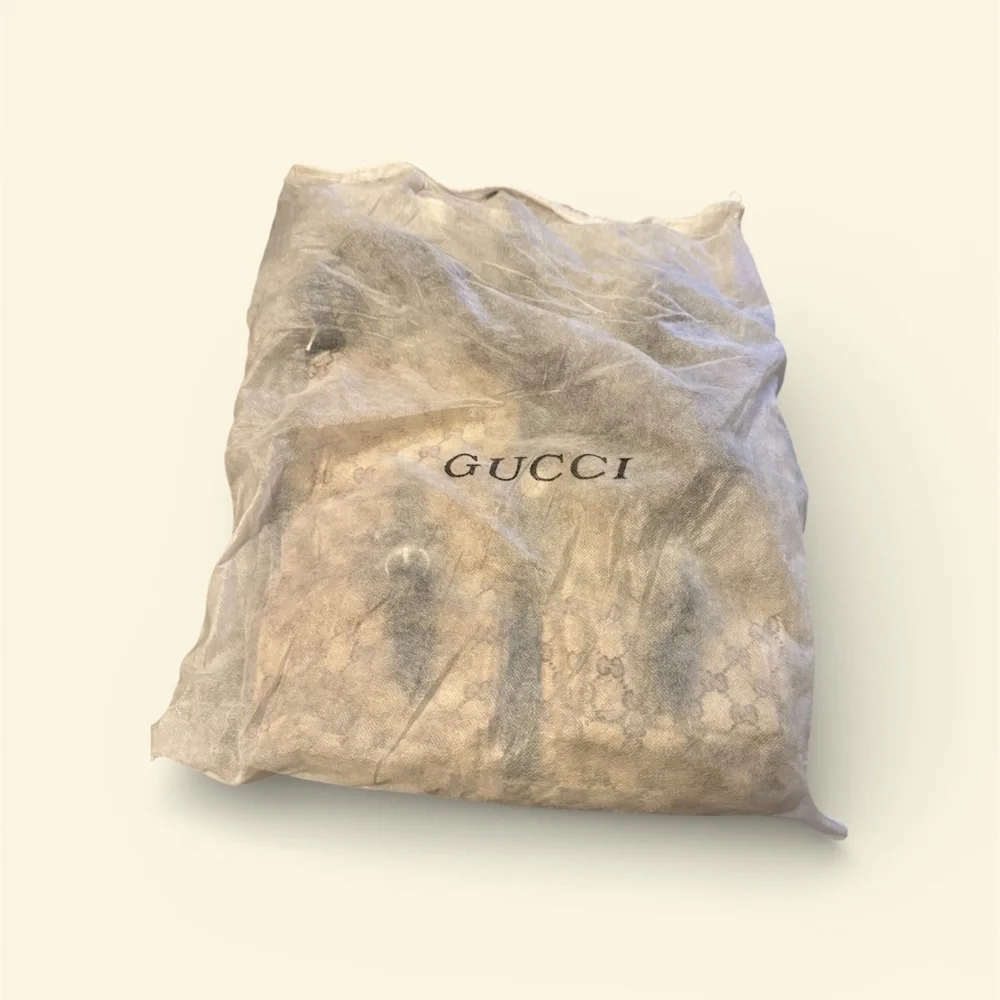 Authentic Gucci GG Canvas Messenger Bag Brown Crossbody - Picture 3 of 7